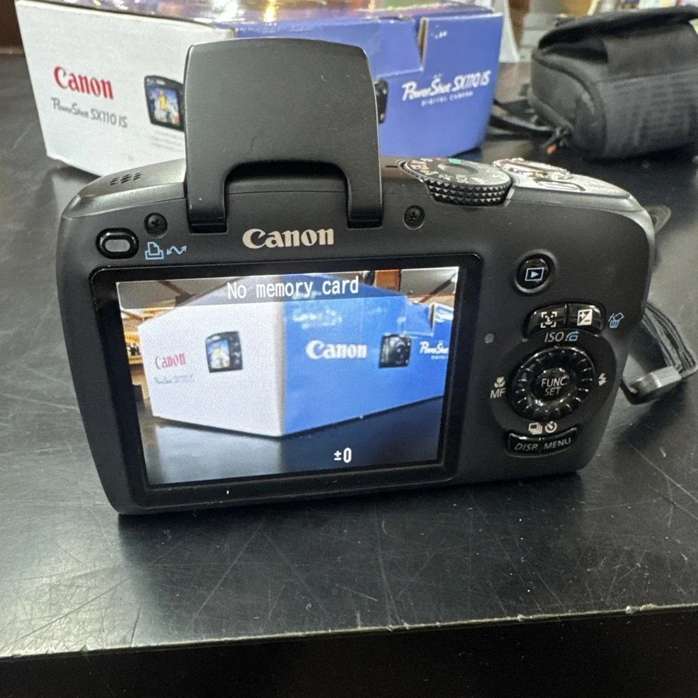 Canon PowerShot SX110 IS 9.0MP Compact Digital Camera With Box & Accessories EUC